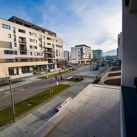 Home&travel One Brasov