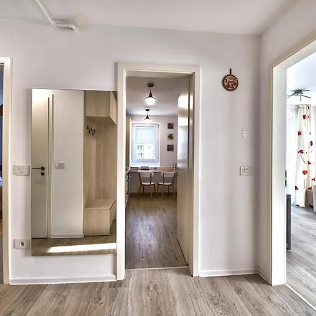 Apartment Home&travel One Brasov